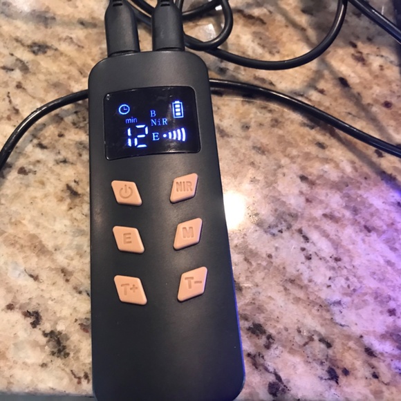 Face & Neck Red, Blue & Yellow lights $55 - Picture 14 of 16